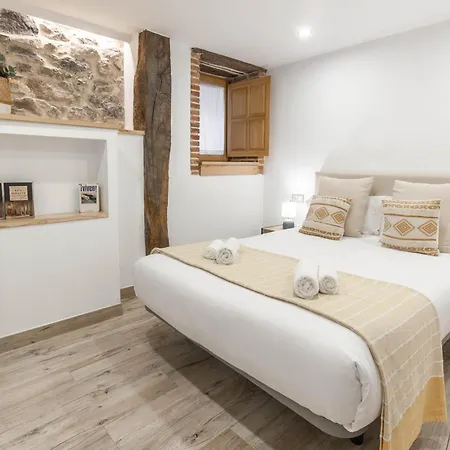 El Patio, En Casco Histórico Con Vistas A La Iglesia * Castro Urdiales