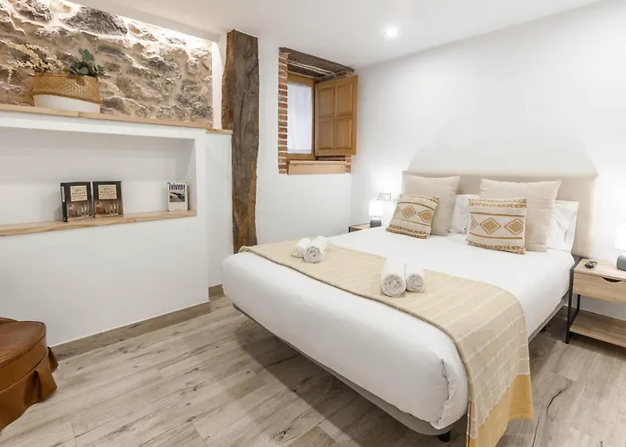 El Patio, En Casco Historico Con Vistas A La Iglesia * Castro Urdiales