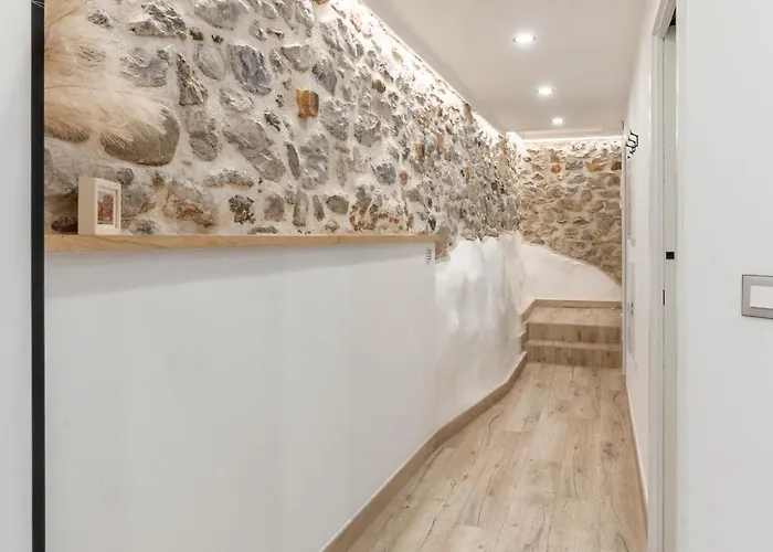 El Patio, En Casco Historico Con Vistas A La Iglesia *